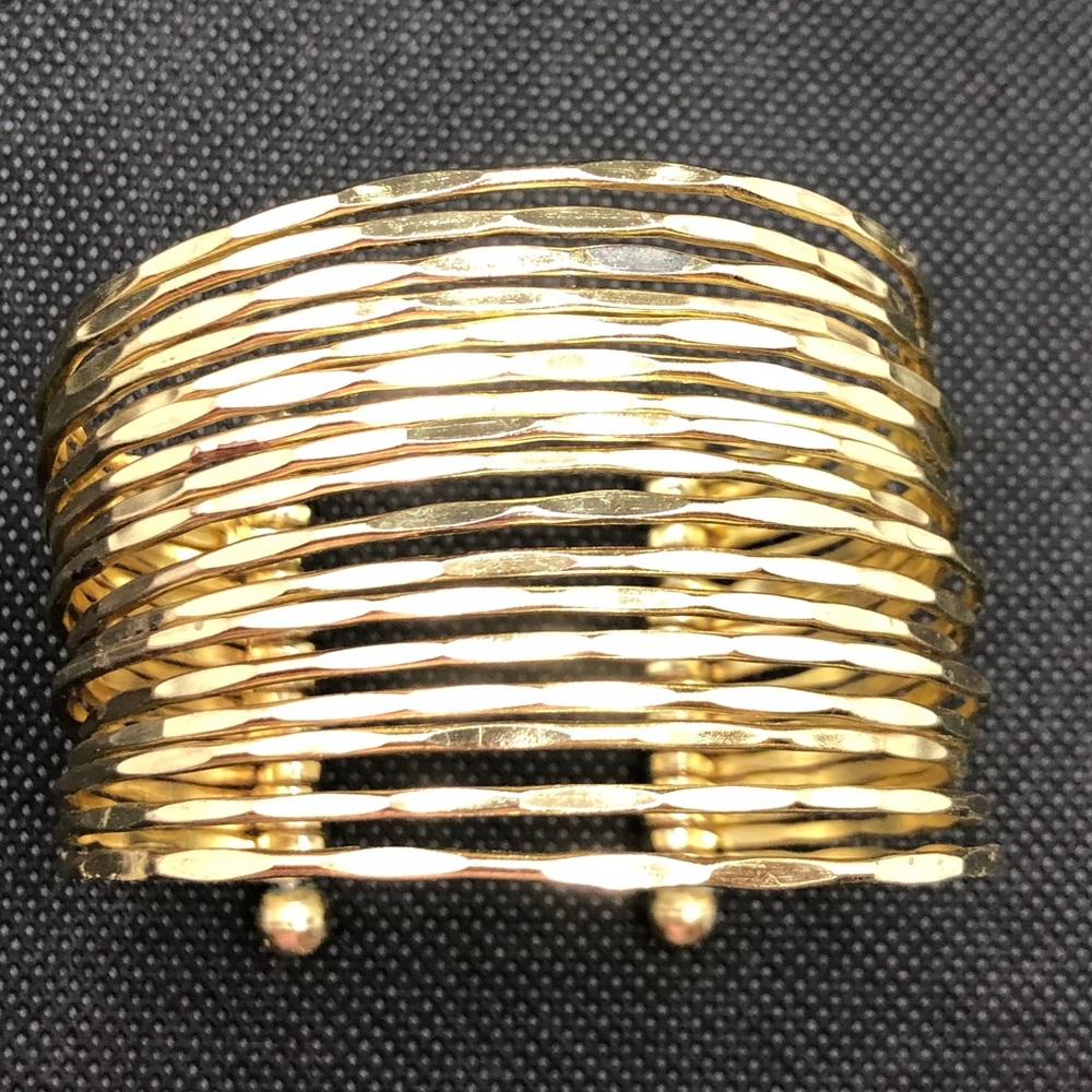 Stacked look bracelet